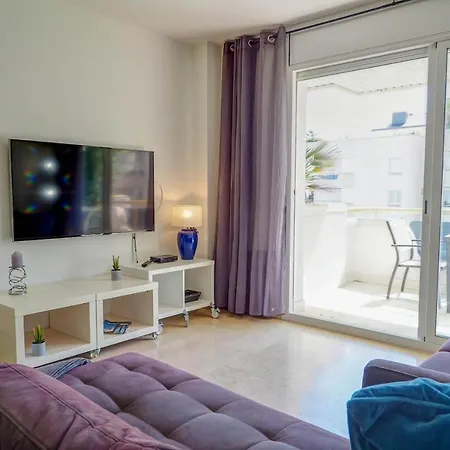 Apartman Mediterraneo Seaview By Hello Homes
