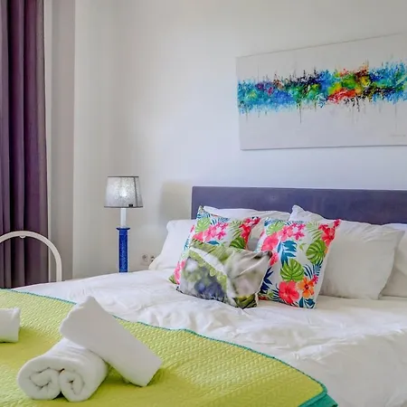 Apartman Mediterraneo Seaview By Hello Homes