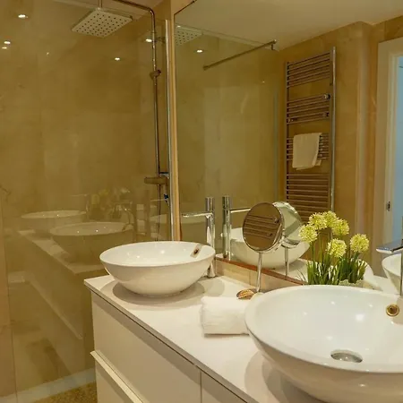 Mediterraneo Seaview By Hello Homes Apartman